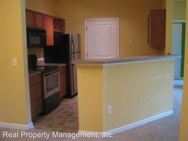 Building Photo - 2 br, 2 bath House - 775 Walker Sq, Apt #2B