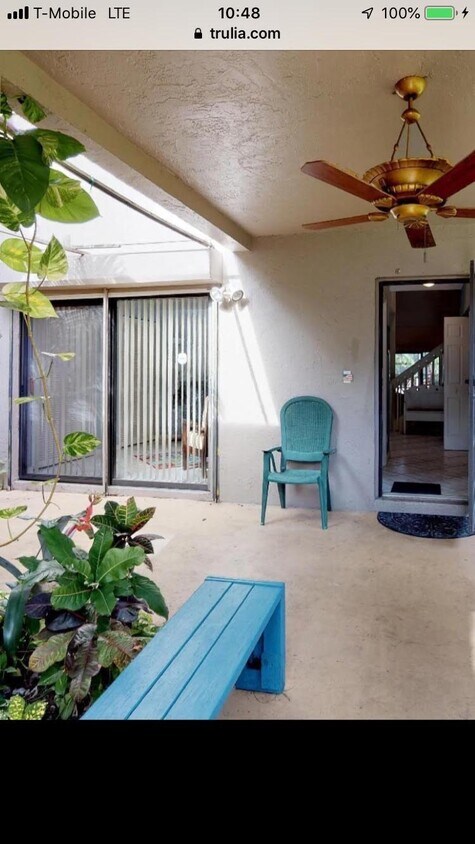 Building Photo - 6624 Thornhill Ct
