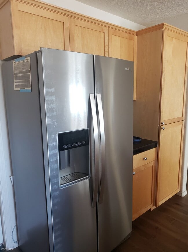 Building Photo - 4 br, 2.5 bath House - 4129 Northwest Chap...