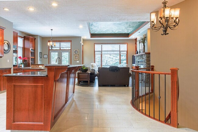Building Photo - 11 Cedar Bowl Crescent