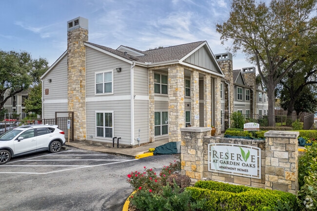 3405 N Shepherd Dr - Reserve at Garden Oaks
