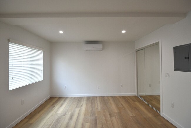 Building Photo - 11410 Califa St