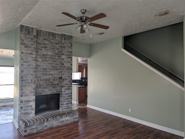 Foto del edificio - 2026 Sandy Knoll Dr
