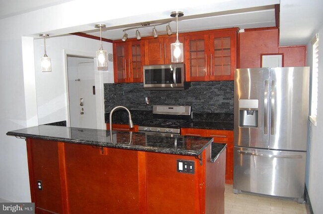 Foto del edificio - 3346 Hewitt Ave