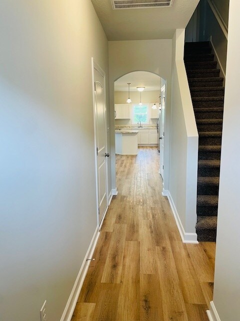Foto del edificio - 214 Shallowbag Bay Ln