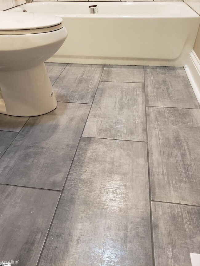 Foto del edificio - 3 br, 2 bath House - 301 Piedmont Park Rd