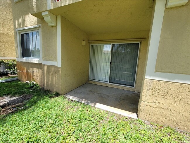 Building Photo - 2620 S University Dr