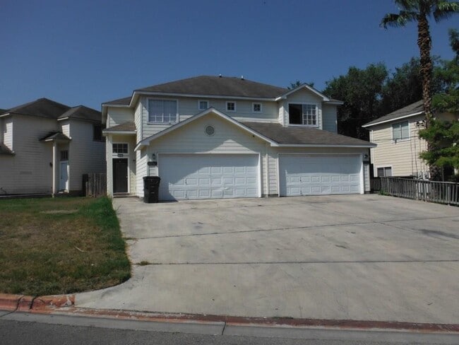 Building Photo - 808 Sagewood Trail
