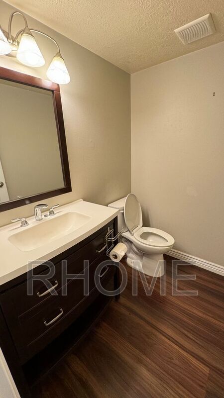 Photo - 204 E 735 S Apartment