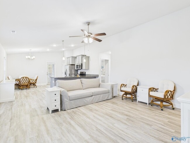 Building Photo - 15251 Lapwing Cv