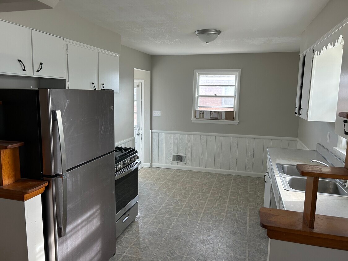 Photo - 2328 Farnsley Rd (Louisville, KY)