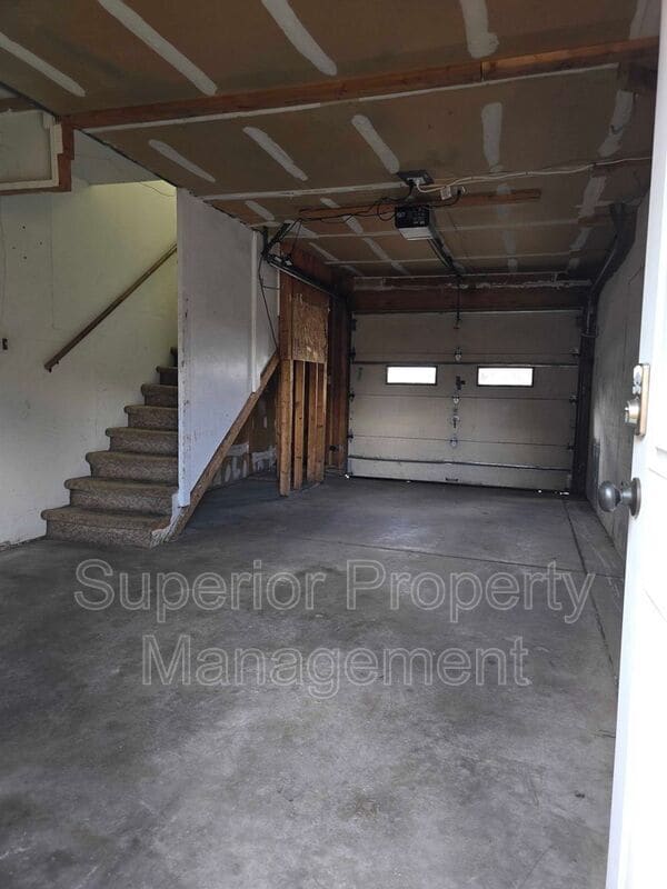 Building Photo - 4950 King Arthur Way