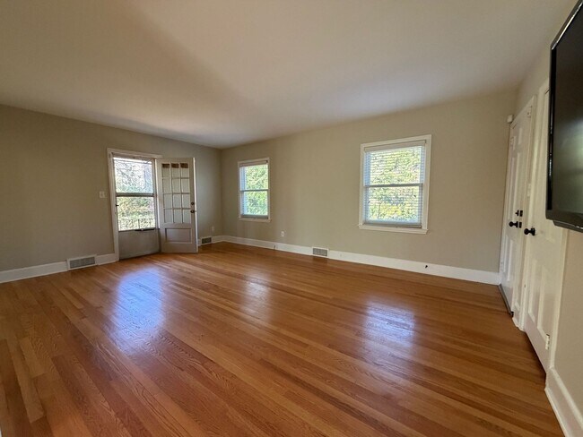 Foto del edificio - Shorewood Drive