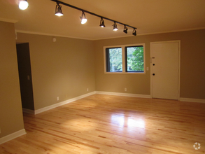 Building Photo - 2929 Selena Dr