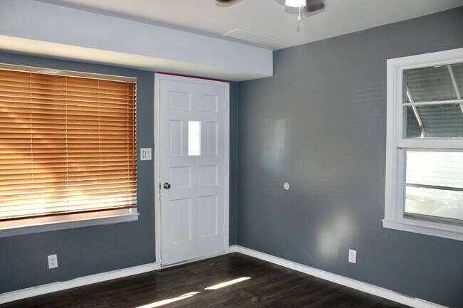 Foto del edificio - Nice 2 bedroom 1 Bath Home - Quiet area - ...