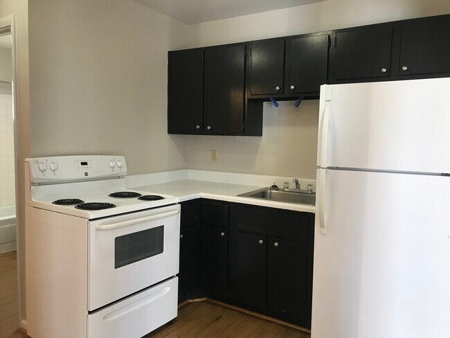 Foto del edificio - 636 Allison Ave SW