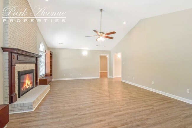 Building Photo - 8219 Westbourne Dr