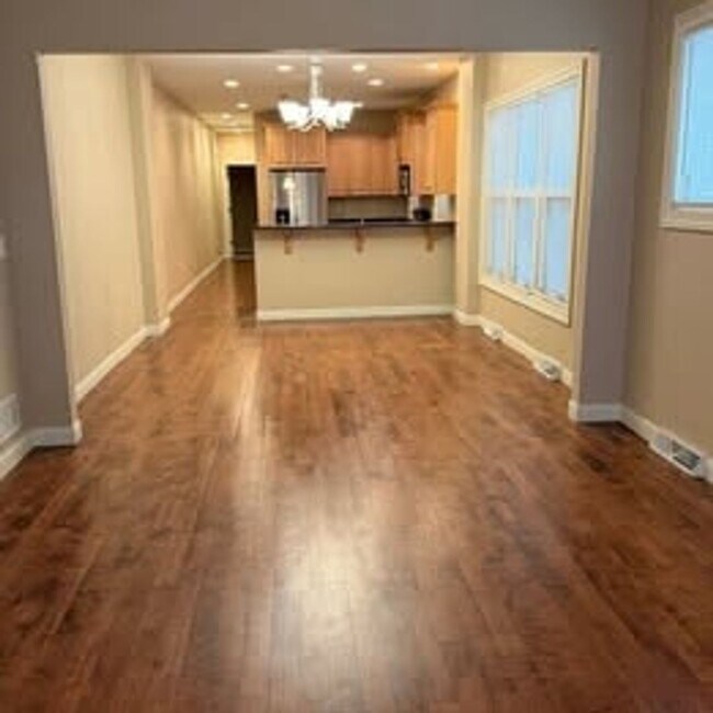 Foto del edificio - Luxury Living in Historic Brewer’s Hill 2010 N Buffum St. | 3 Bed, 2.5 Bath + Loft | $2,695/mo