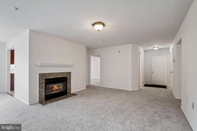 Foto del edificio - 5901 Millrace Ct