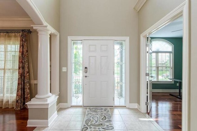 Building Photo - Executive Home in Ballantrae