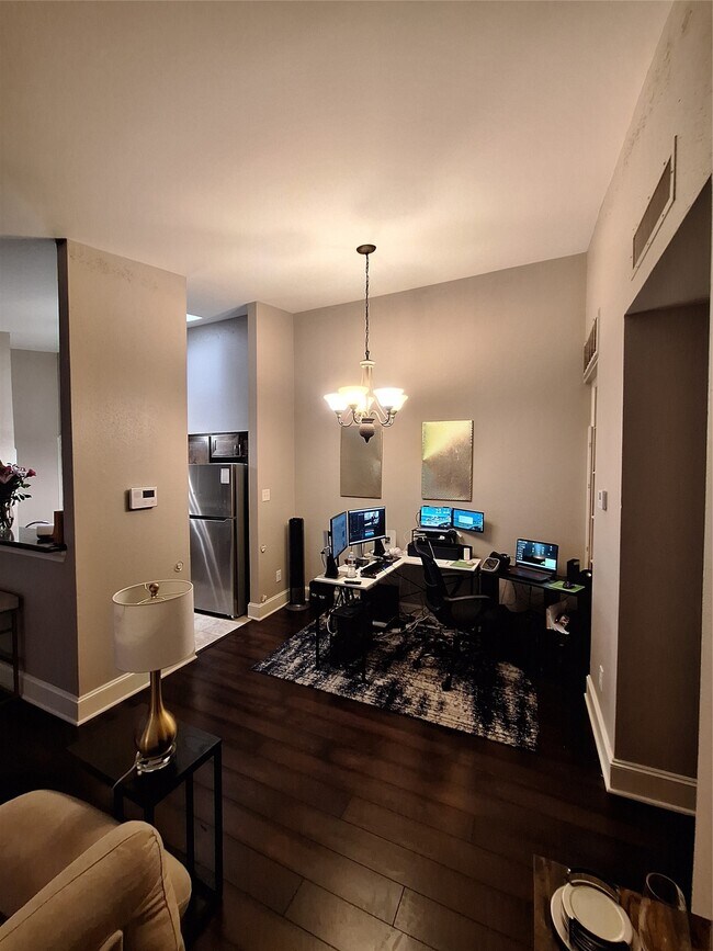 Foto del edificio - 2425 Augusta Dr