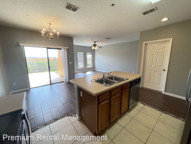 3 br, 2.5 bath House - 9656 Doris Ln photo'
