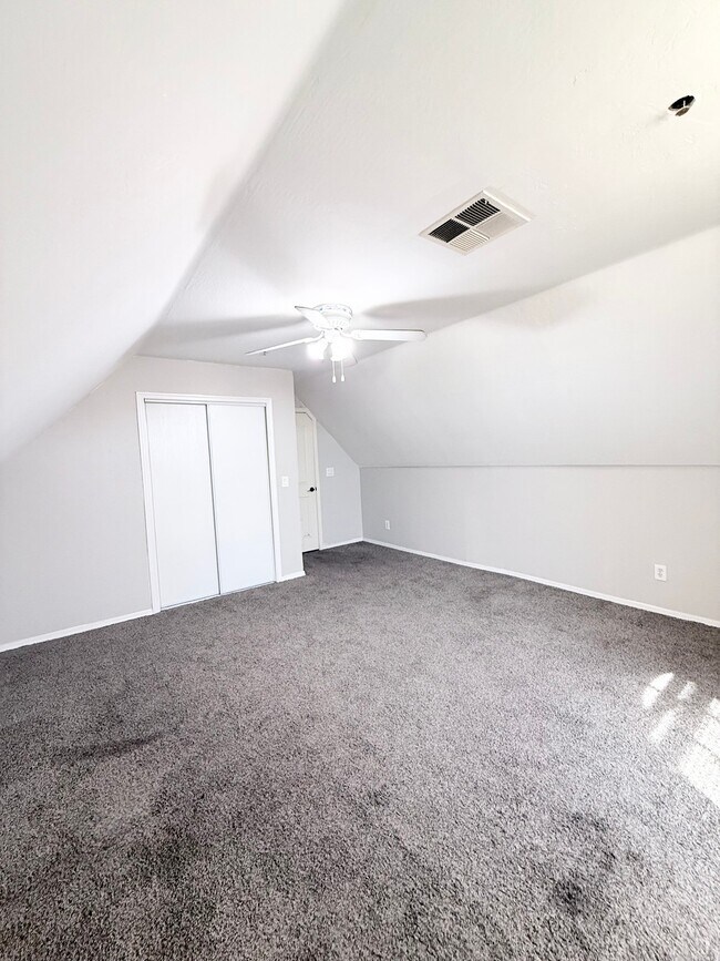 Building Photo - 2428 N 101st Ave