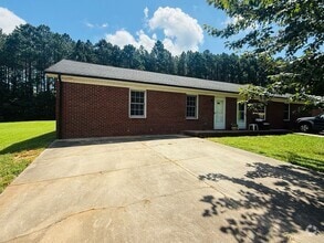 Building Photo - 2296 Beth Haven Church Rd
