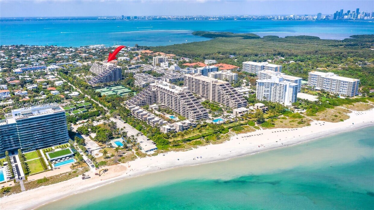 Foto principal - 151 Crandon Blvd
