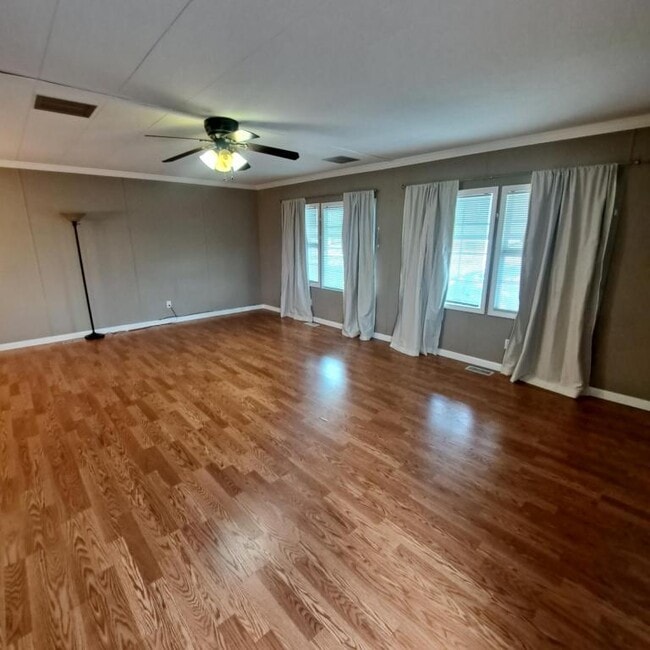 Building Photo - 120 Santa Lucia Dr