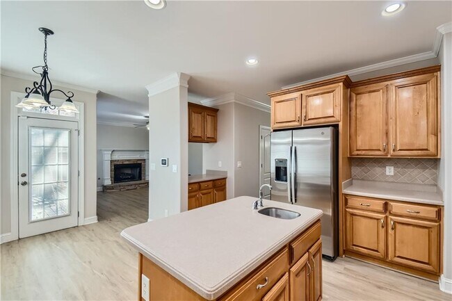 Building Photo - 1130 Charleston Ridge