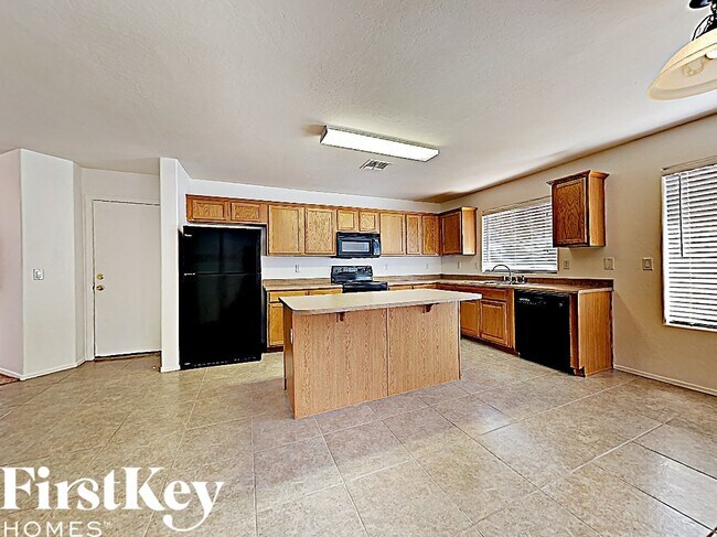 Foto del edificio - 33140 N Cat Hills Ave