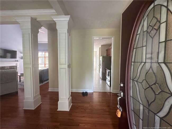 Foto del edificio - 143 Fairway Ln