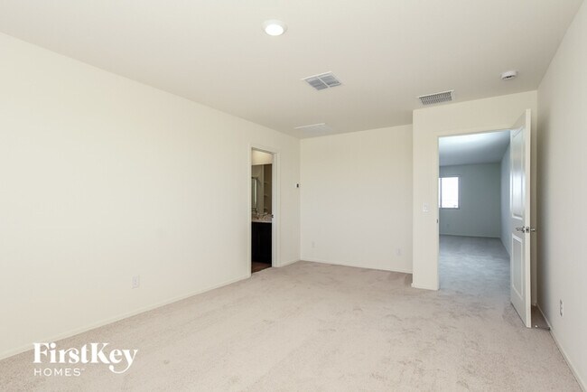 Foto del edificio - 8518 S 258th Dr