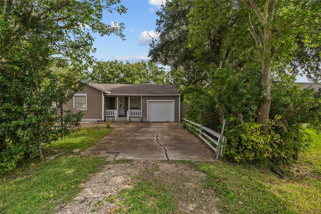 Foto principal - 2311 34th Ave N