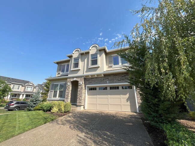 Foto del edificio - Spacious 4-Bedroom Corner Lot Home with El...
