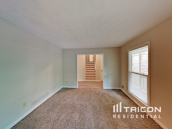Foto del edificio - 818 Huntington Way NW