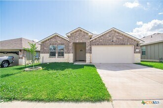 Building Photo - 9610 Malkier Dr