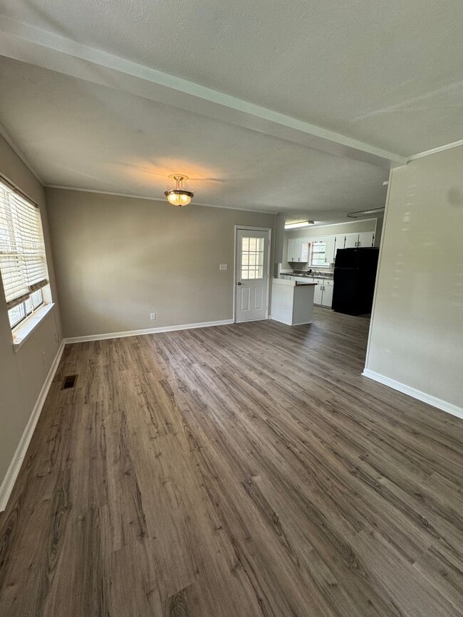 Building Photo - 6332 Winwood Dr