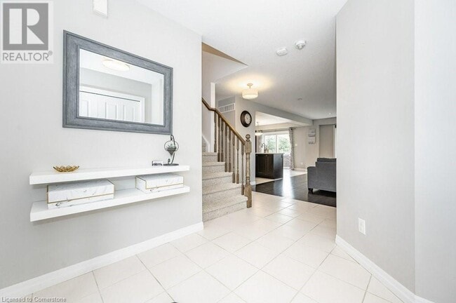 Building Photo - 131 Hardcastle Dr