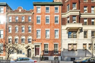 Building Photo - 1305 Spruce St