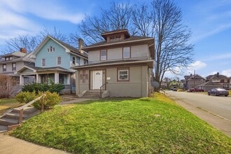 Building Photo - 434 Lexington Ave