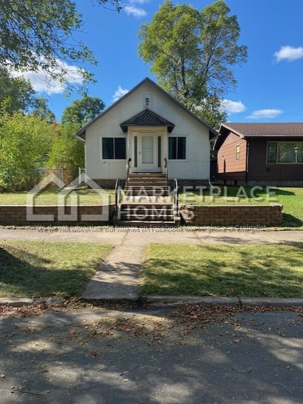 Foto principal - 2913 5th Ave E
