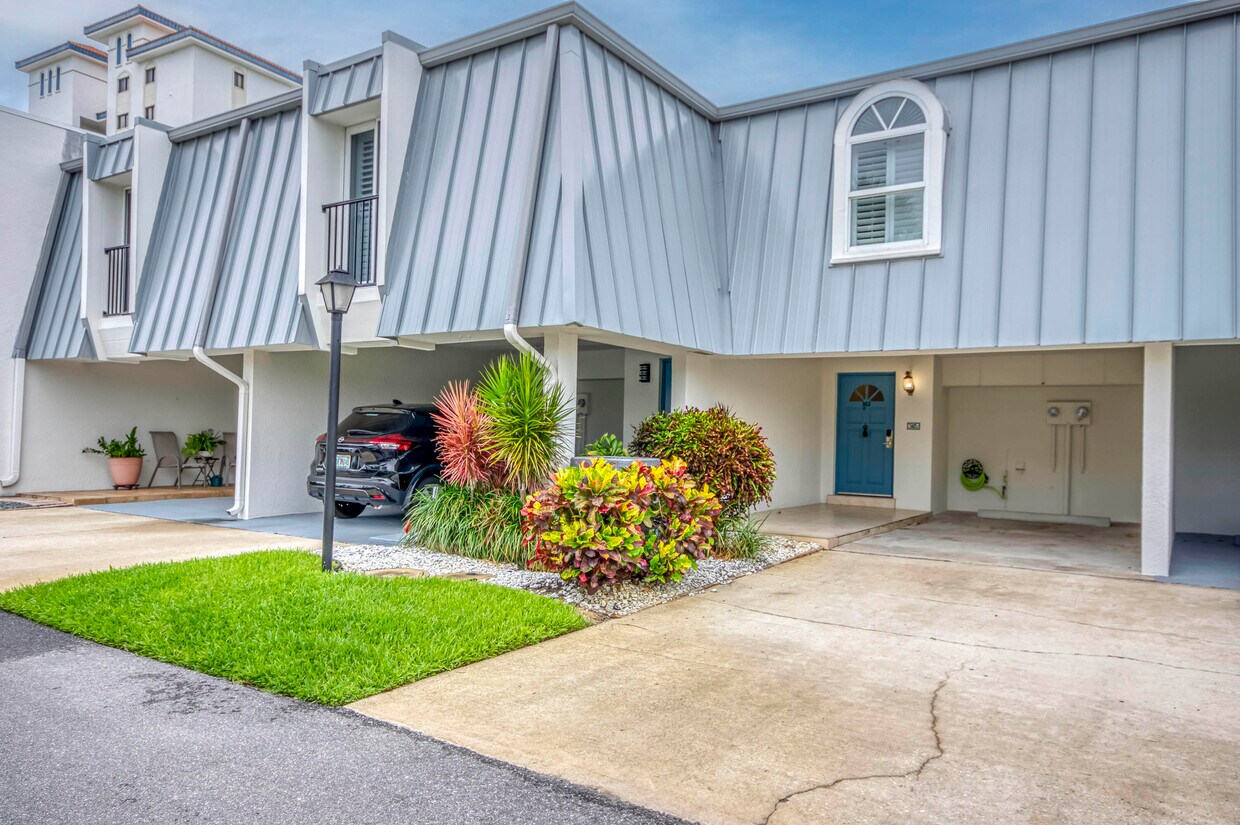 Foto principal - 382 Golfview Rd
