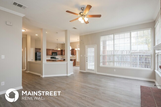 Foto del edificio - 8205 Lake Bend Dr