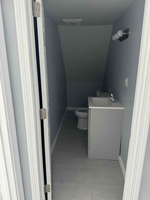 Building Photo - 35 Pevey St