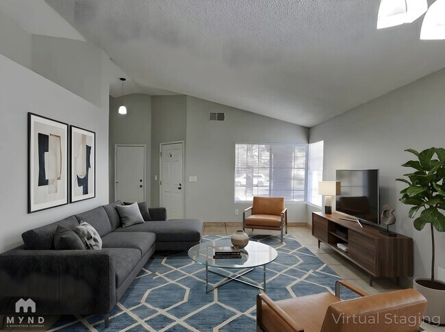 Foto del edificio - 1328 Sun Point Dr