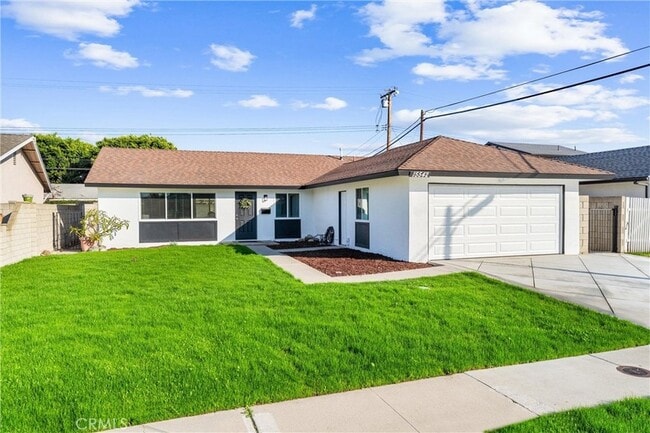 Building Photo - 15542 Mayflower Ln