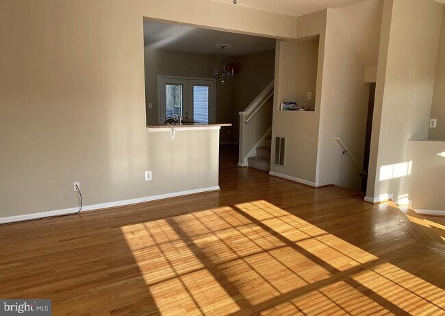 Foto del edificio - 6802 Cedar Loch Ct