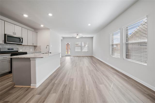 Foto del edificio - 503 Ezra Ln